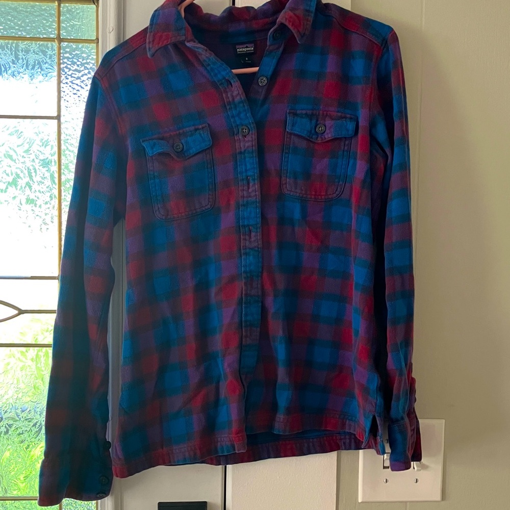Women’s Patagonia Organic Cotton Flannel Size 8